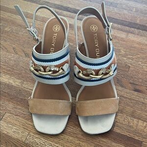 Tory Burch Tan and Cream Wedges w Blue Stripes sea horse metal detail size 9.5